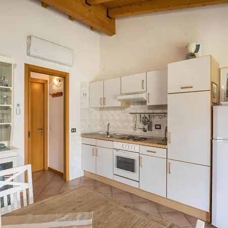 Gardasee Cola-lazise By Interhome