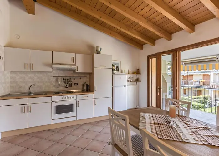 Διαμέρισμα Gardasee Cola-lazise By Interhome