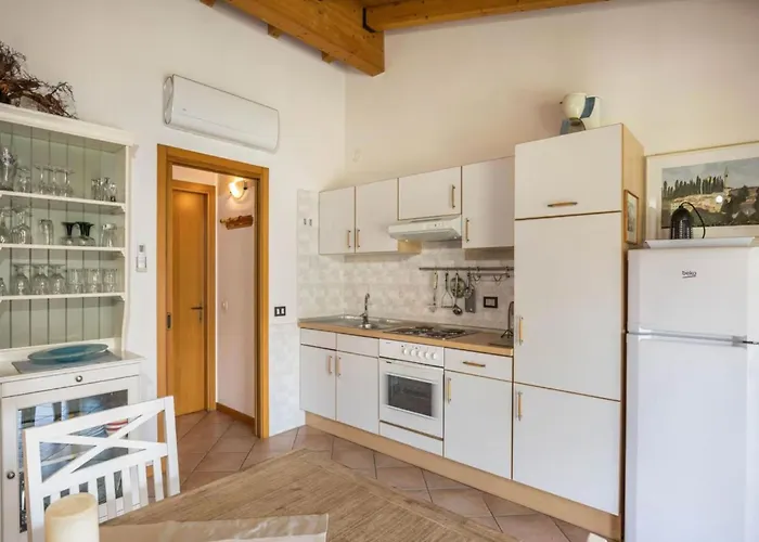 Gardasee Cola-lazise By Interhome